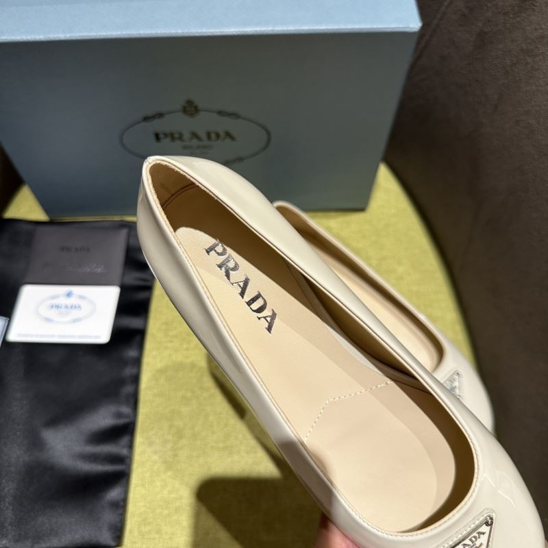 Prada Low Shoes